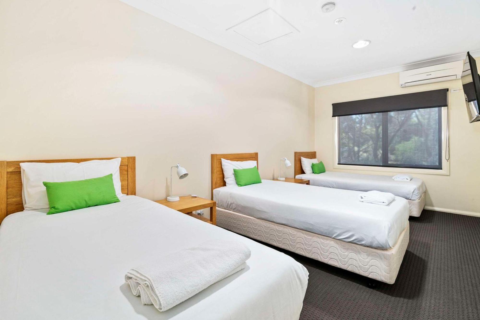 Comfort Inn Bishops Lodge Hay Eksteriør bilde